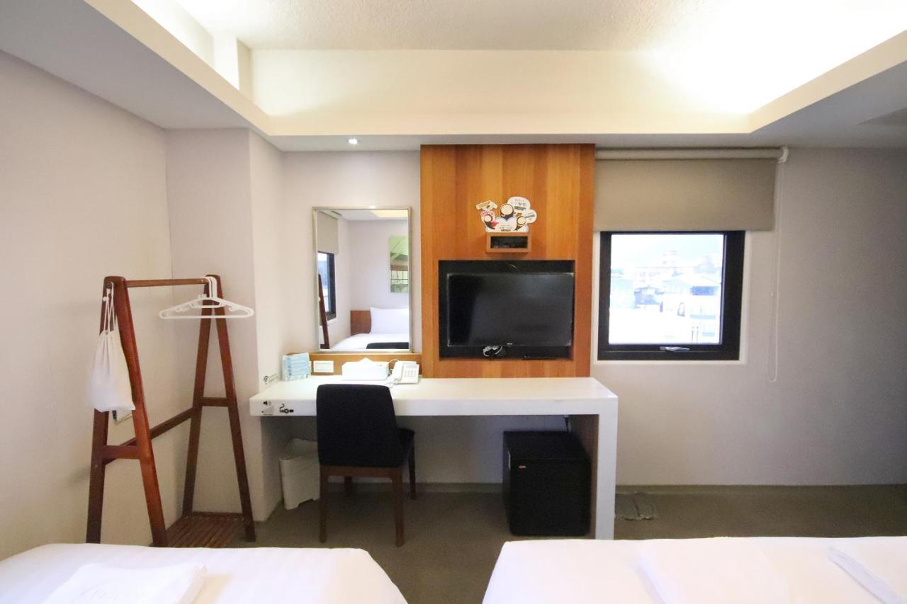 Meci Hotel Hualien City Exterior photo